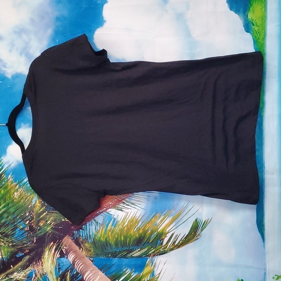 Cute Junior lip bite graphic Tshirt SIZE XL - Picture 4 of 4